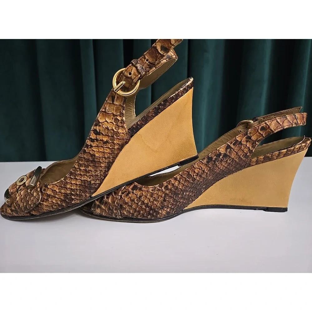 Womens Stuart Weitzman AW35604 Size 8.5.N Snake Skin‎ Sling Back Peep Toe Heels
